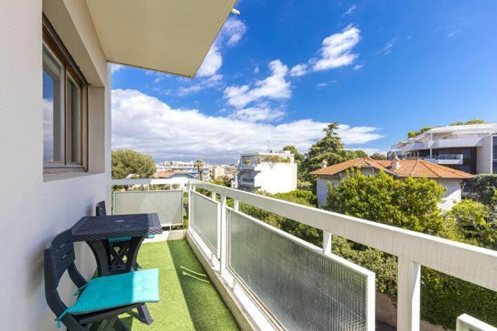 Studio Cap Antibes Juan-les-Pins Exterior photo